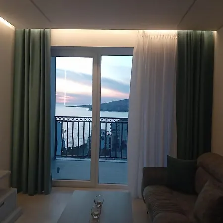 Modern 2br Retreat With Sea-view