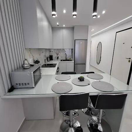 Modern 2br Retreat With Sea-view Sarande